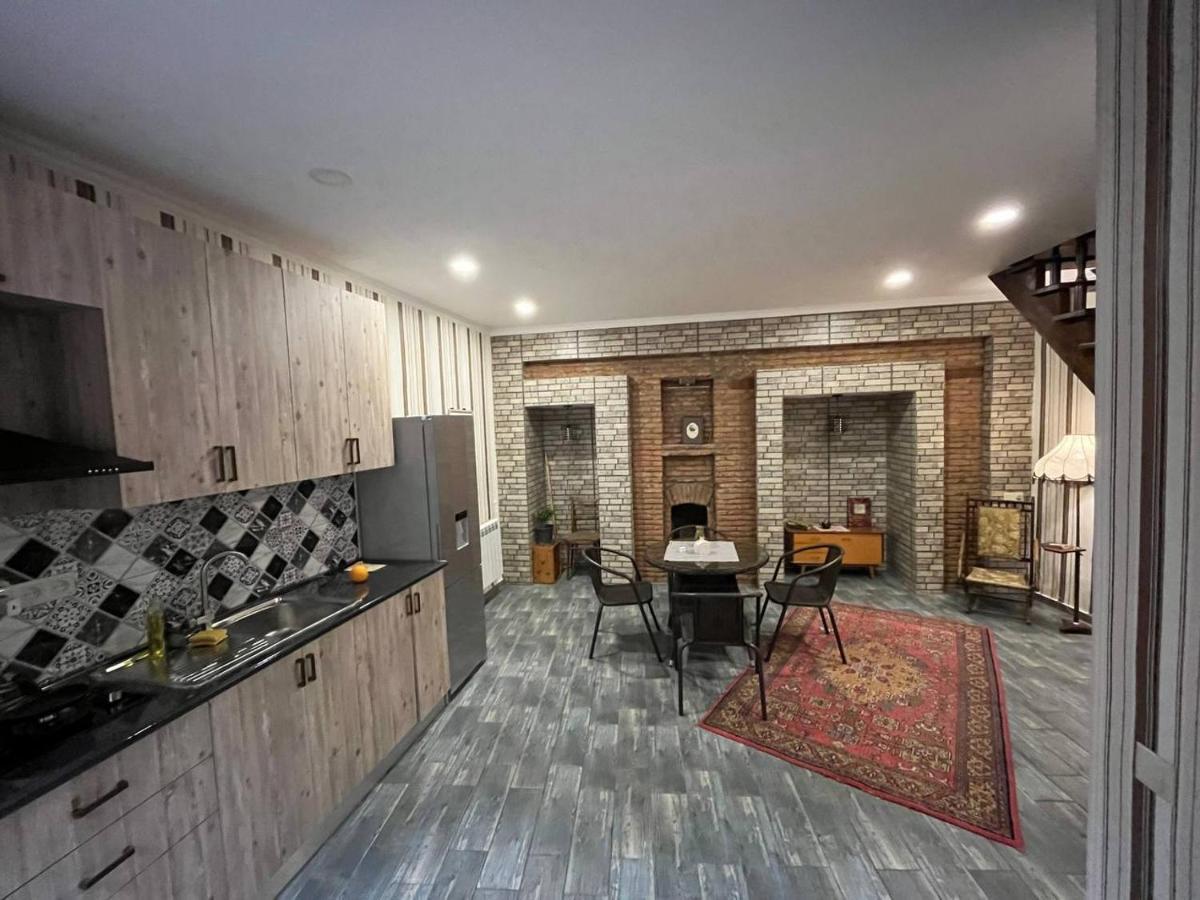 Home Away Home In Heart Of Tbilisi Exterior foto